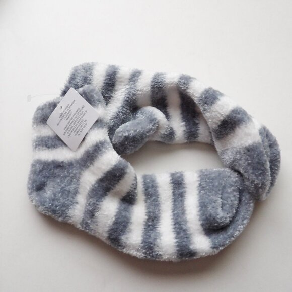 Bundle of 5 Cozy Socks Steve Madden and More NWT - Picture 7 of 8